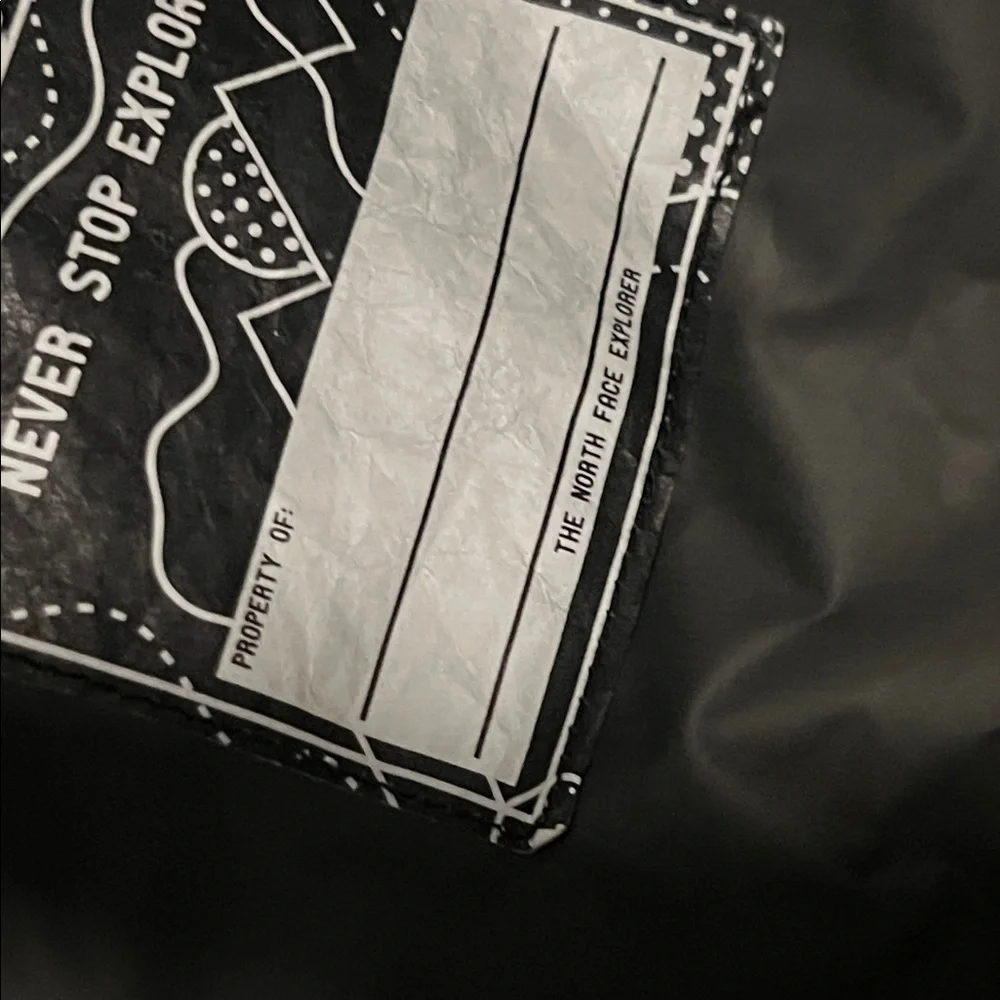 The North Face girls size 7/8  Navy Raincoat - Picture 9 of 9